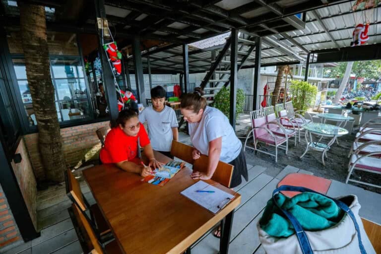 Private Speedboat Tour to Koh Madsum & Koh Tan