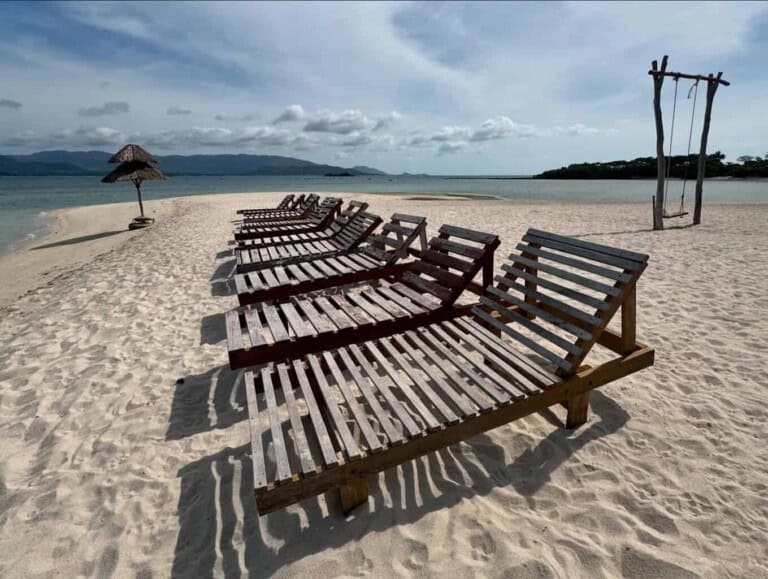 Private Speedboat Tour to Koh Madsum & Koh Tan